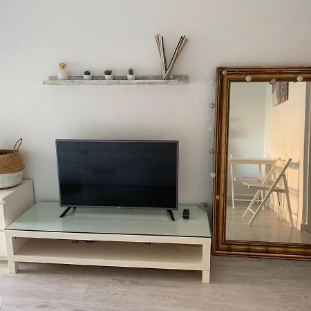 Acogedor Estudio En Primera Linea De Playa Benalmádena Dış mekan fotoğraf